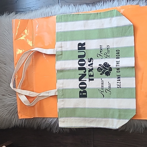 Nwot! Sezane bonjour Texas tote green and white stripes